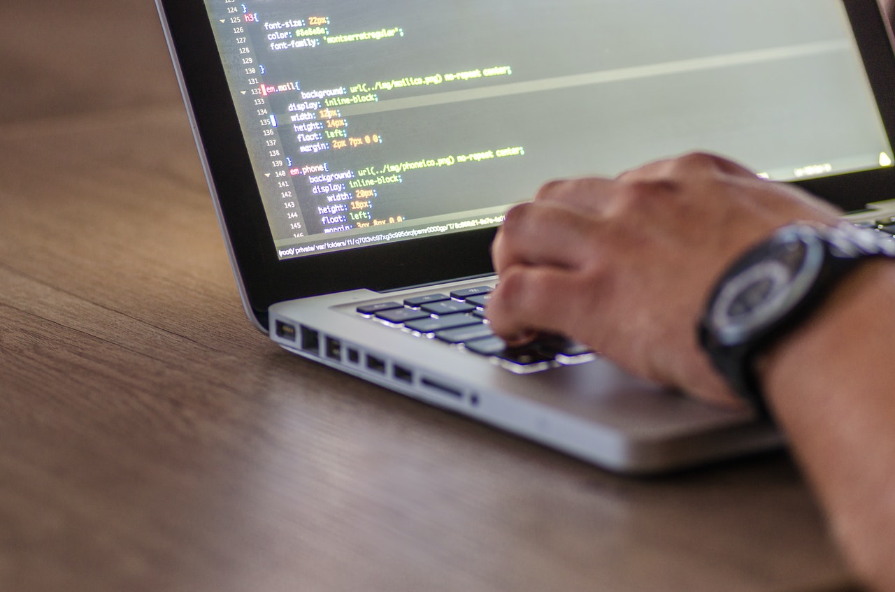 how to create a website in HTML