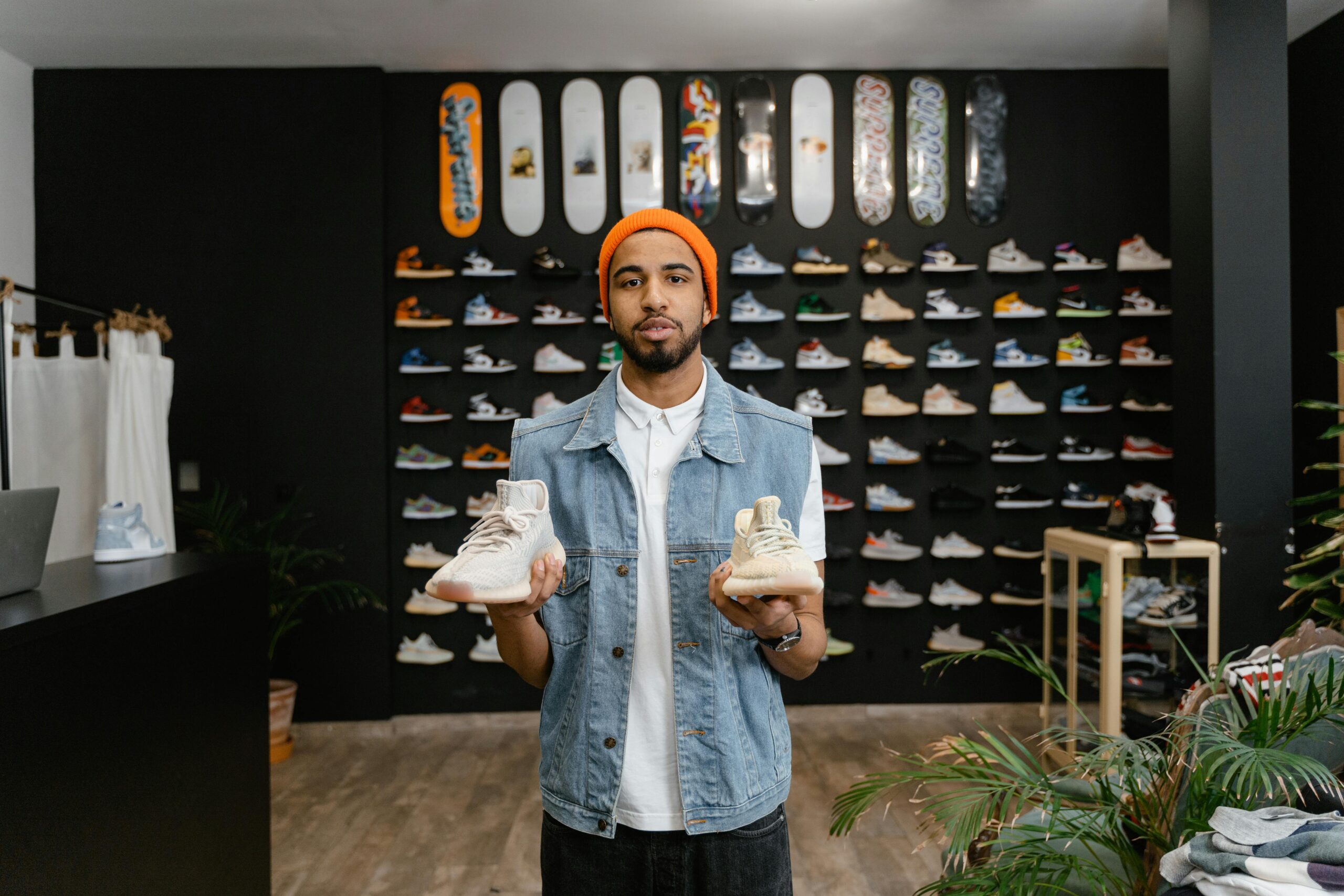 how to sell shoes online in canada