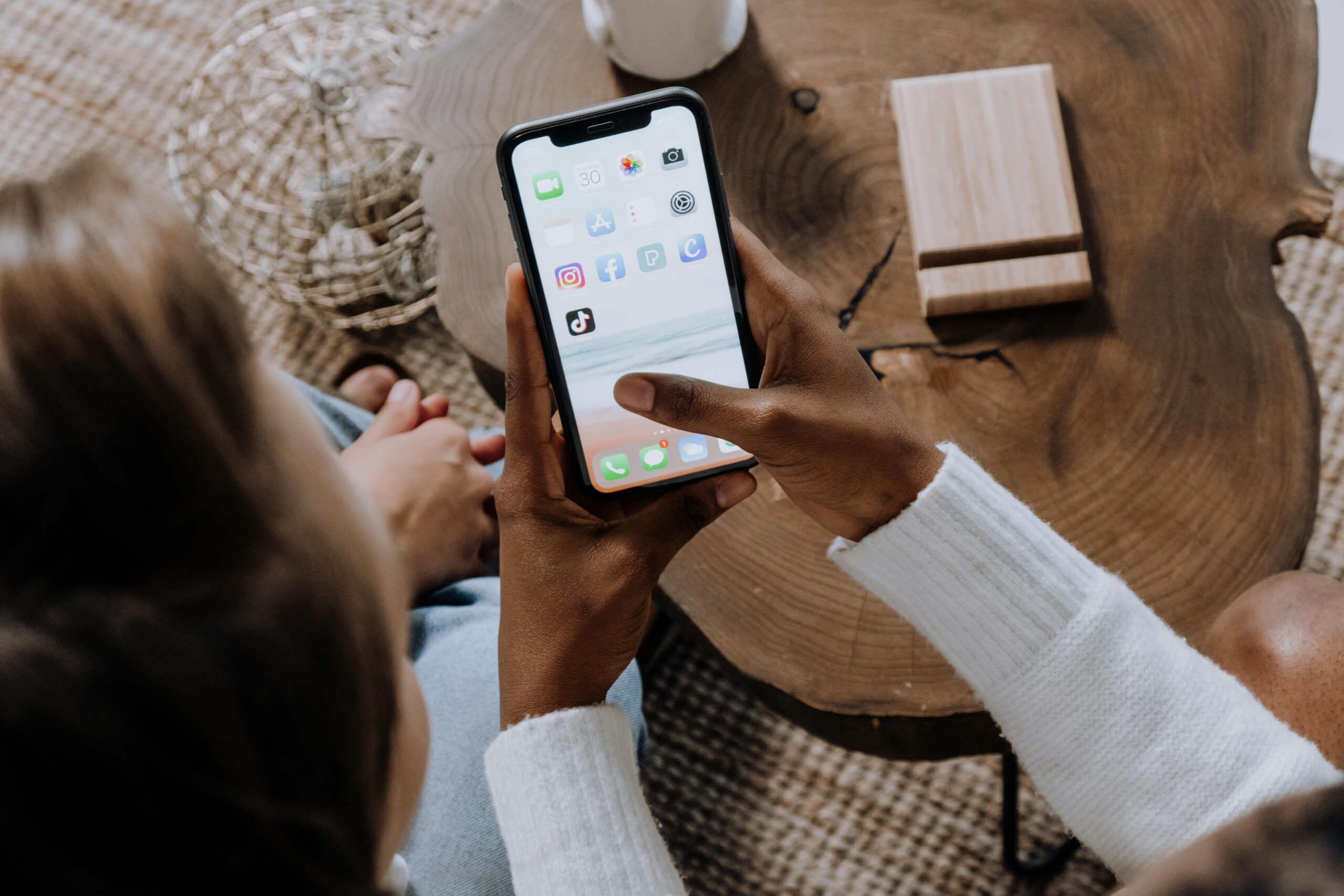 Run Shoe Ads on Instagram and TikTok
